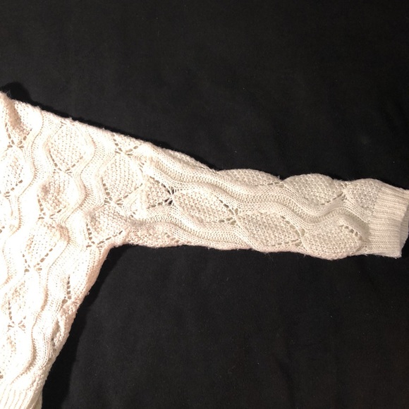 Oversized Sweater - Picture 5 of 9